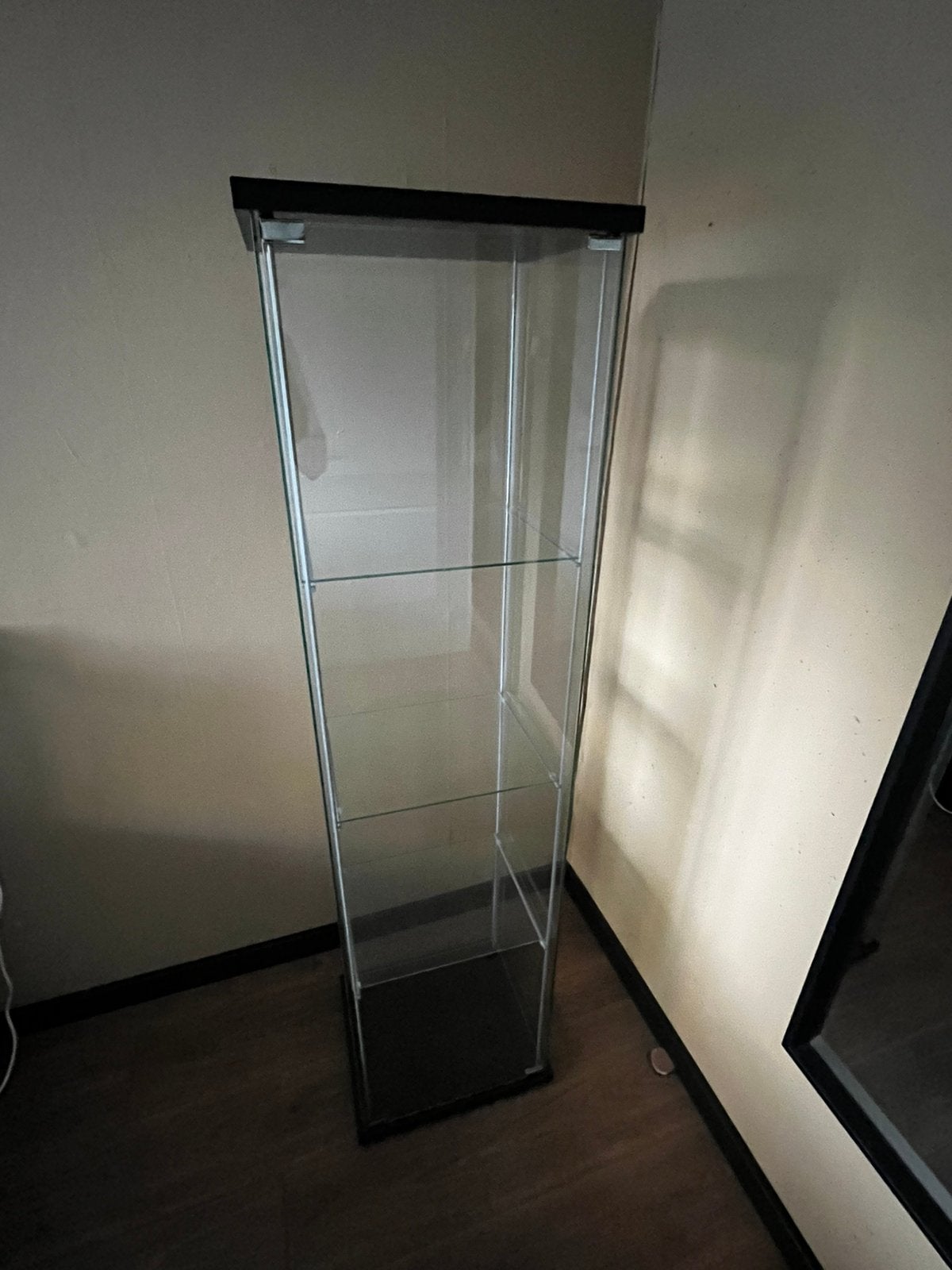 Vitrine kast, Ophalen, 50 tot 100 cm, Zo goed als nieuw, 150 tot 200 cm