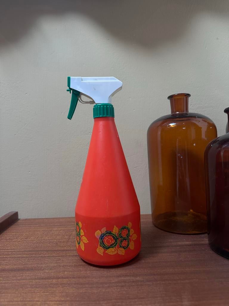 Retro Plantenspuit - Oranje met bloemmotief, Antiek en Kunst, Ophalen of Verzenden