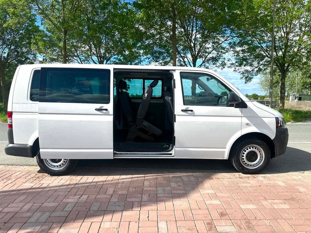 Volkswagen Transporter Kombi 2.0 TDI L2H1 BlueMotion 3 + 3 +, Auto's, Volkswagen, Voorwielaandrijving, Euro 5, Gebruikt, 241 €/maand