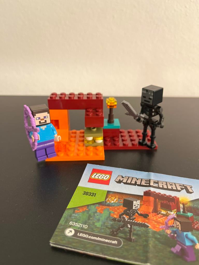 LEGO Minecraft De Netherstrijd (30331) met Steve en Wither, Minecraft, Lego, Ophalen of Verzenden, Zo goed als nieuw