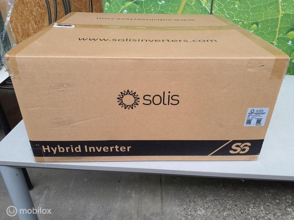 Solis Hybrid Inverter S6-eh3P12K-ND-H, Nieuw