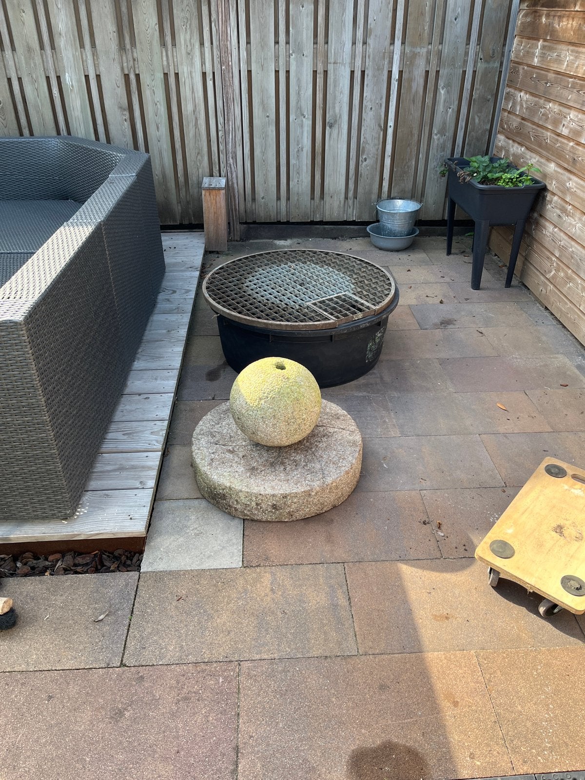 Water ornament met kuip, Tuin en Terras, Ophalen, Gebruikt, Hardsteen, Waterornament