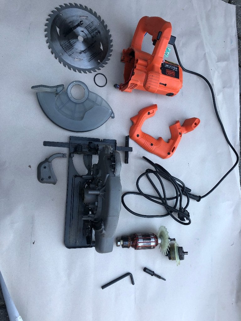 Hand cirkelzaag, defect, voor onderdelen Black & Decker, Gebruikt, Cirkelzaag, Ophalen of Verzenden, Black & Decker