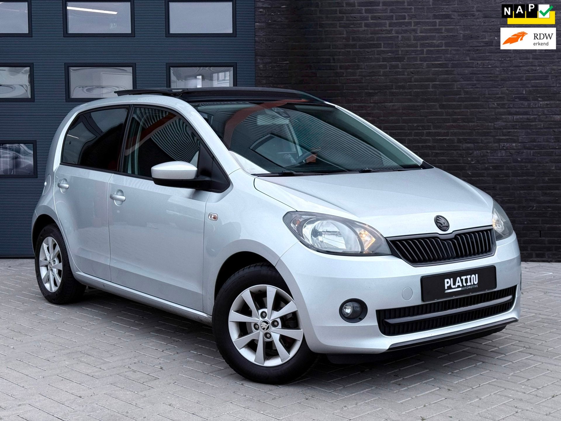 Skoda Citigo 1.0 Greentech Elegance |Pano|Cruise|PDC|BT, Auto's, Voorwielaandrijving, Euro 5, Stof, Gebruikt