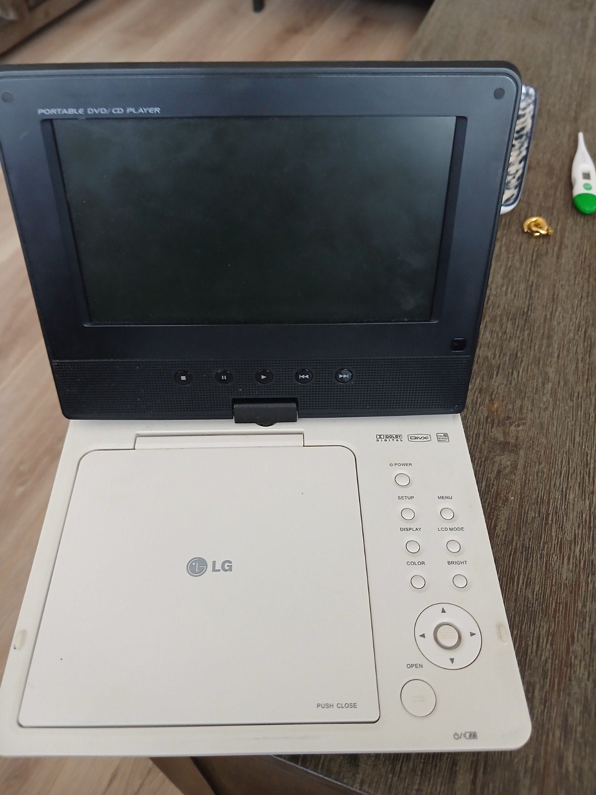 LG Draagbare DVD/CD Speler - Wit/Zwart, Dvd-speler, Gebruikt, Draagbaar, Ophalen of Verzenden