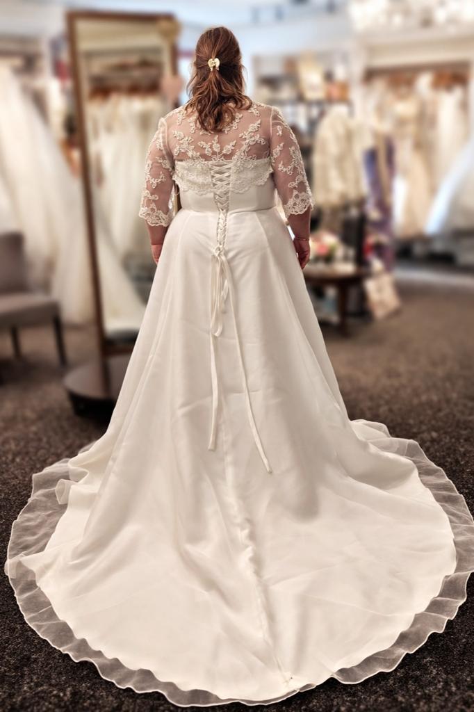 Mooie maat 50/52/54 trouwjurk, Kleding | Dames, Trouwkleding en Trouwaccessoires, Ophalen, Zo goed als nieuw, Overige kleuren