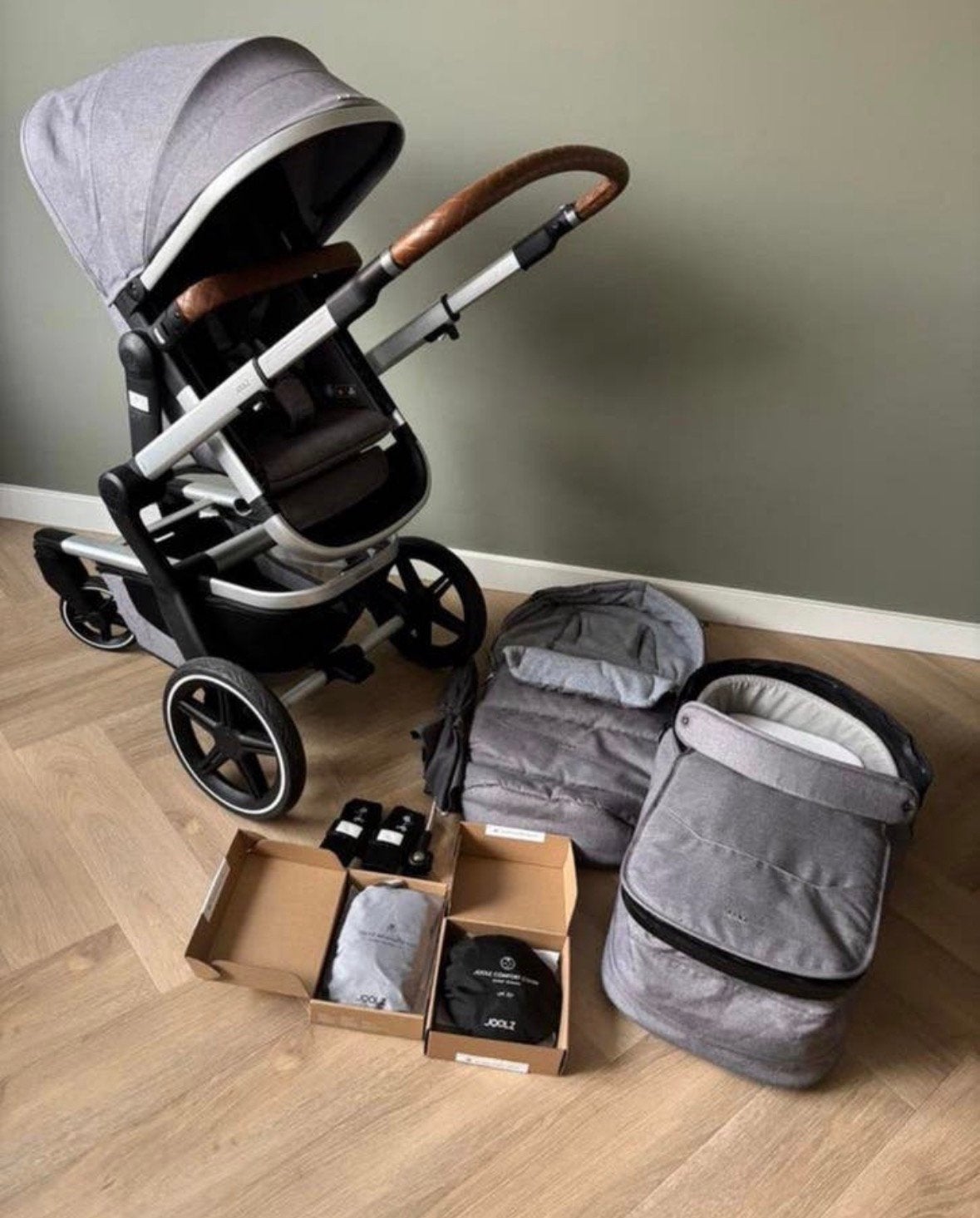Joolz Day+ | Radiant Grey | rook- & diervrij huis., Gebruikt, Verstelbare duwstang, Ophalen, Kinderwagen