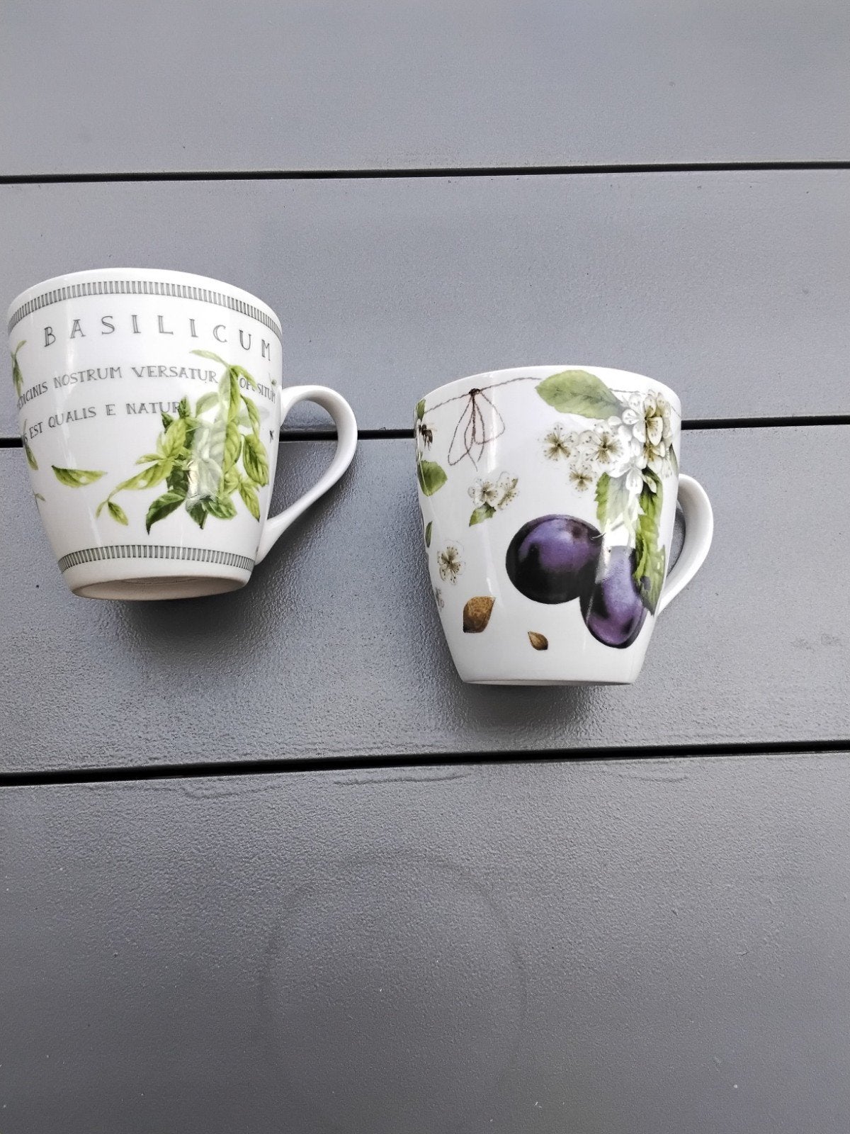2 Grote mokken  Marjolein Bastin., Ophalen of Verzenden, Zo goed als nieuw, Overige stijlen, Kop(pen) en/of Schotel(s)
