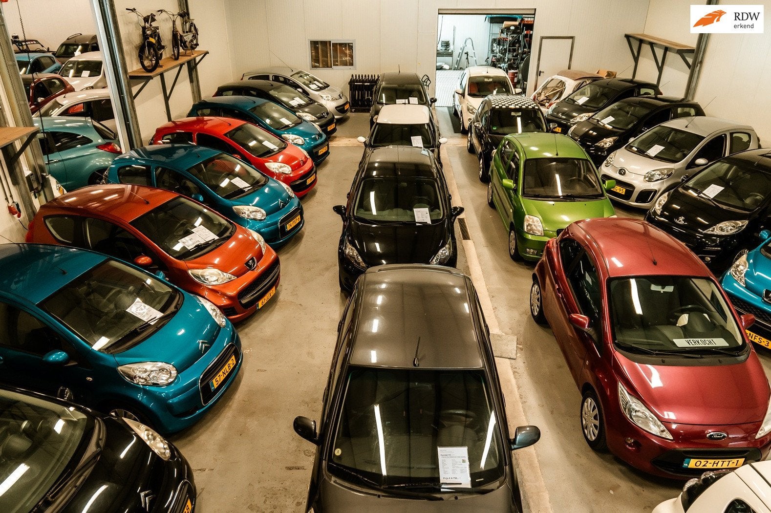 Peugeot 107 / Citroen C1 / Toyota Aygo |Altijd minimaal 20 x, Voorwielaandrijving, Gebruikt, Zwart, 4 stoelen