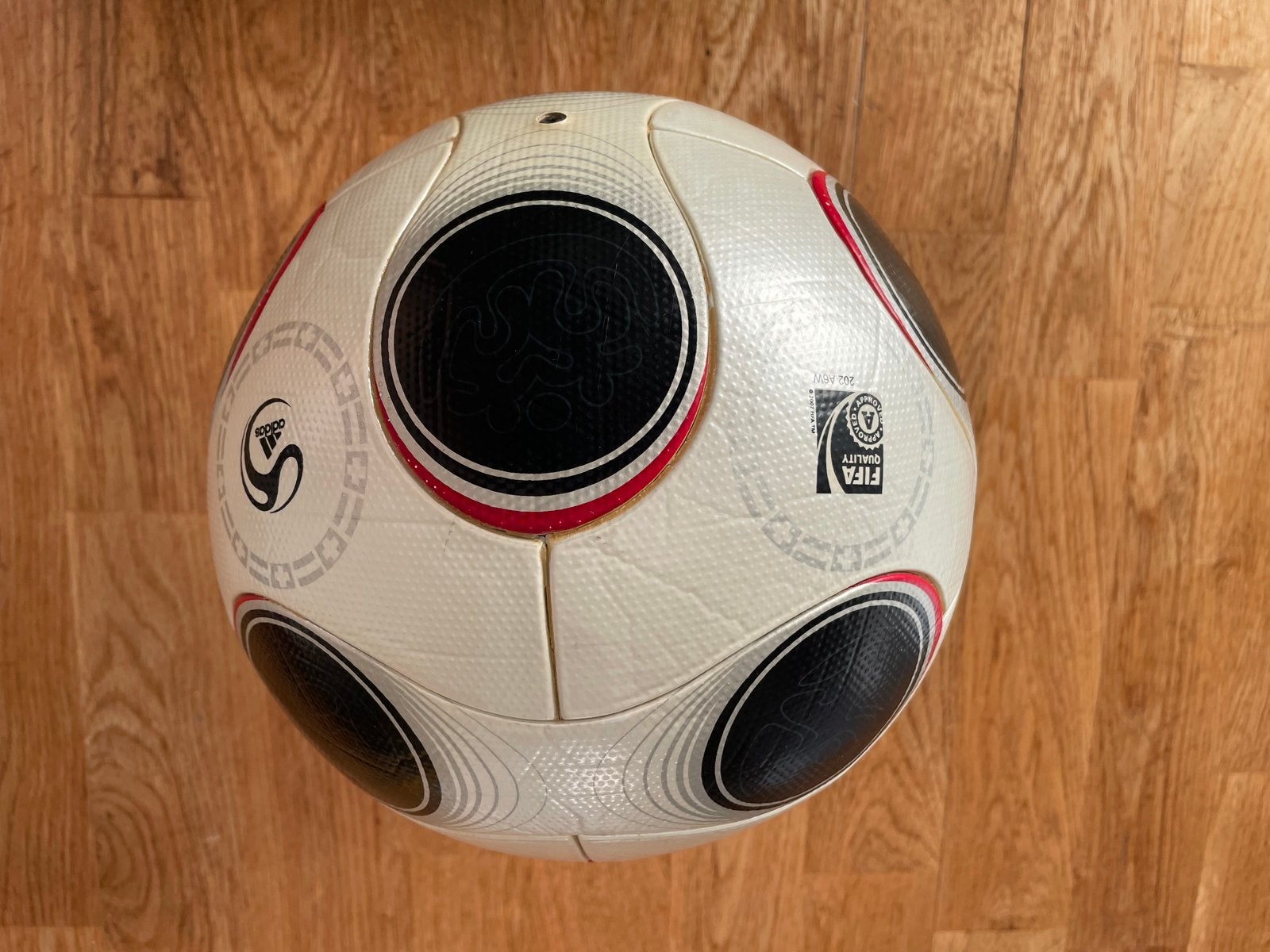 Adidas Europass Voetbal - Officiële Wedstrijdbal EURO 2008, Ophalen of Verzenden, Zo goed als nieuw, Bal