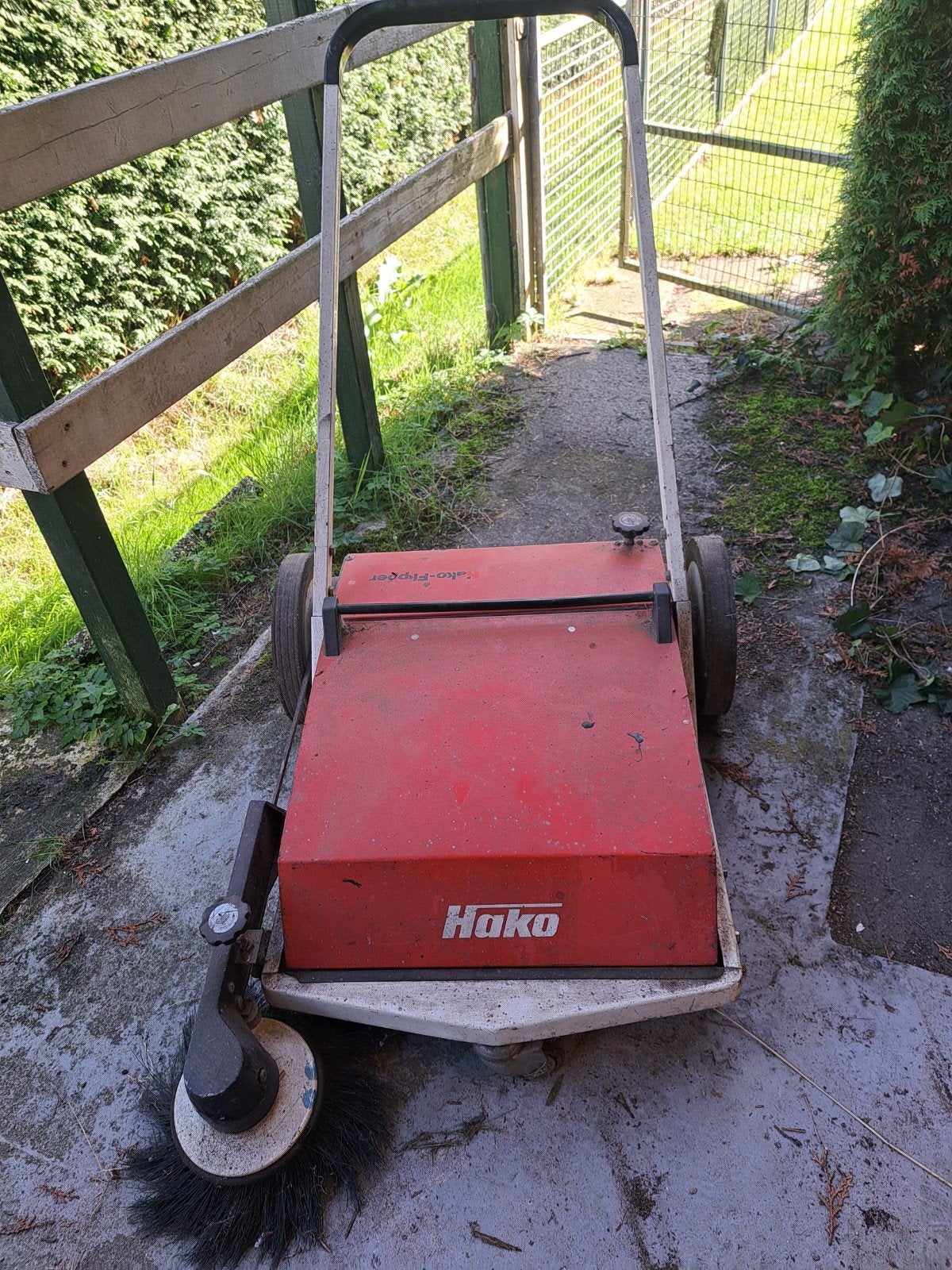 Hako veegmachine - goed gebruikt, Ophalen, Gebruikt, Hako