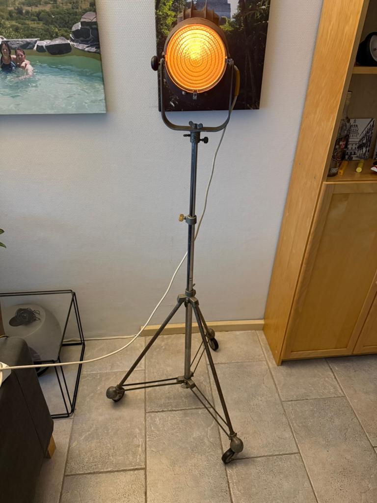 Zeldzame Franse Lita studio theater lamp eind ‘50, Ophalen, Zo goed als nieuw, Overige materialen, 100 tot 150 cm
