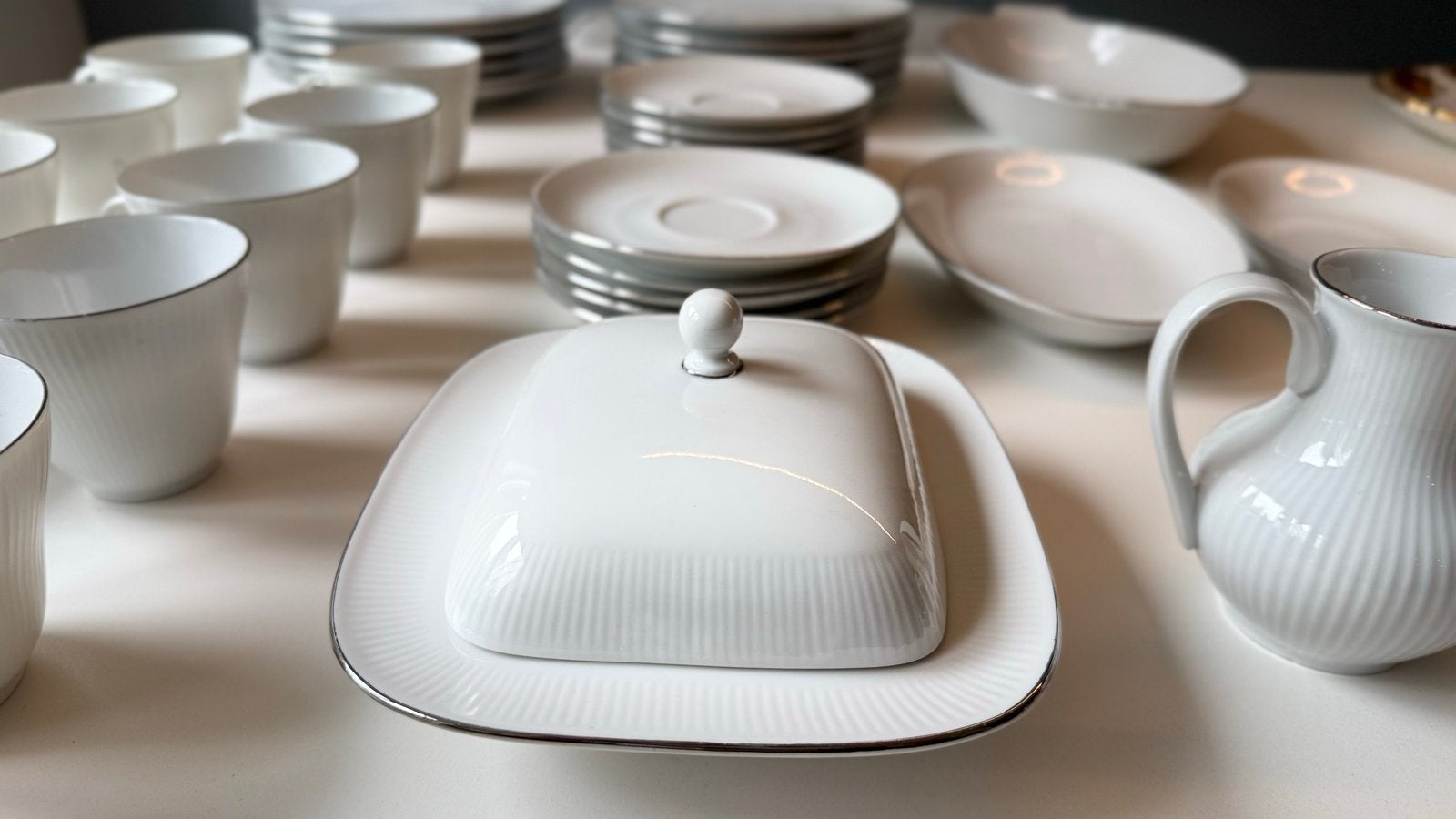 Uitgebreid Wit Servies met Zilveren Rand - Miranda Bavaria, Ophalen, Overige merken, Klassiek, Zo goed als nieuw