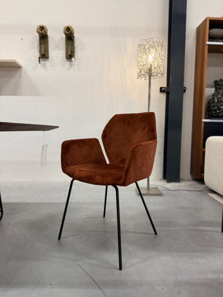 Nieuw Mobitec Moods Armstoel Velour terra stoel, Huis en Inrichting, Stoelen, Mobitec, Bruin, Nieuw, Ophalen of Verzenden