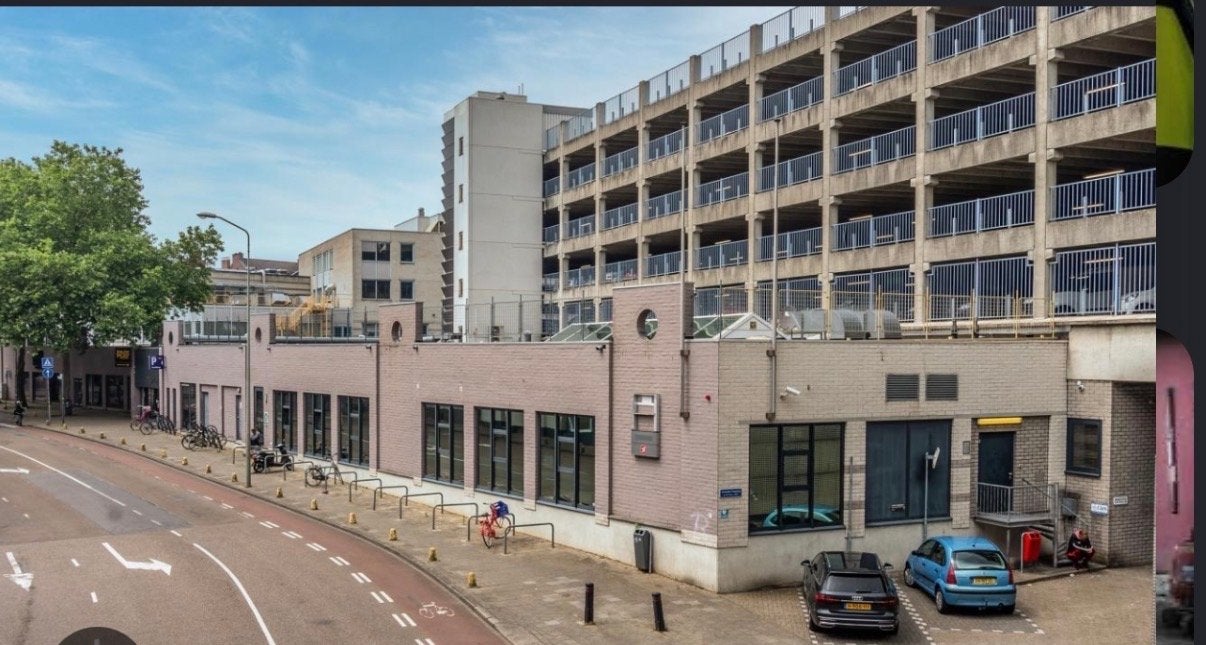 Parkeerplaats te huur aangeboden, Ophalen of Verzenden