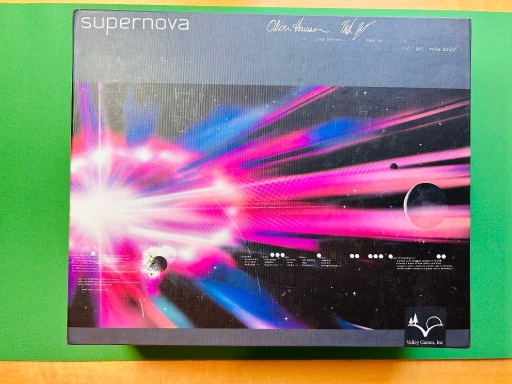 Supernova (NL vertaling), Hobby en Vrije tijd, Gezelschapsspellen | Bordspellen, Vijf spelers of meer, Ophalen of Verzenden, Nieuw