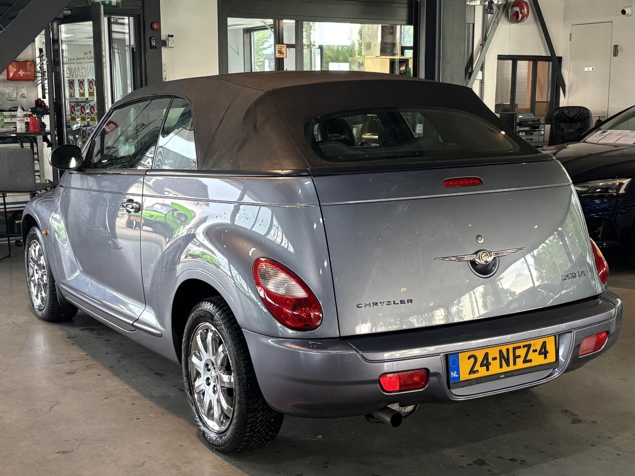 Chrysler PT Cruiser Cabrio Airco 2.4i Touring, Auto's, Chrysler, Voorwielaandrijving, 450 kg, Cabriolet, 4 stoelen