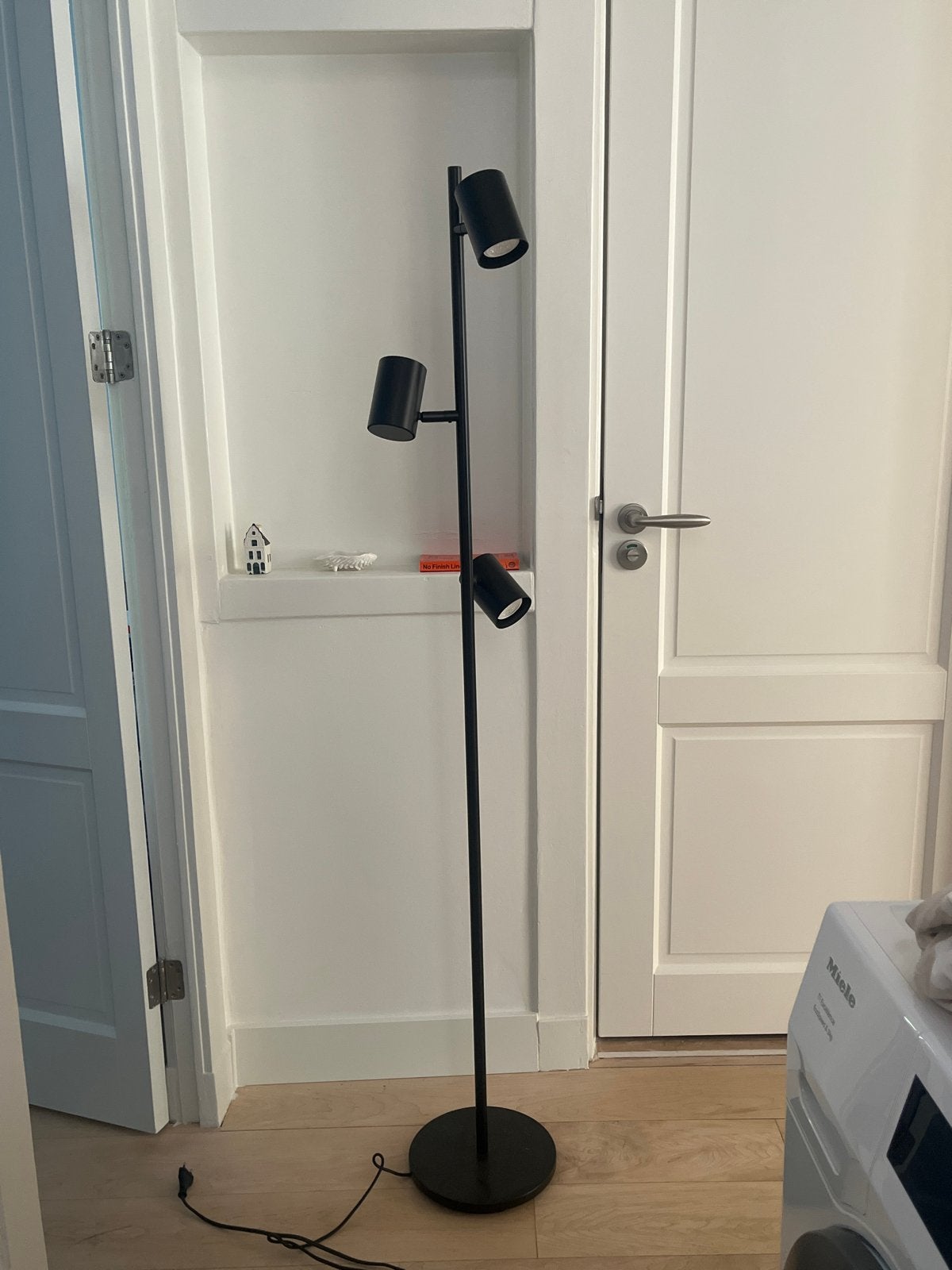 IKEA NYMÅNE floor lamp Zwarte vloerlamp, Ophalen, Gebruikt, GU10, Metaal