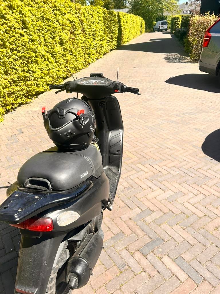 Piaggio typhoon 125cc DUITSE PAPIEREN., Ophalen, Zo goed als nieuw, Benzine, Overige modellen