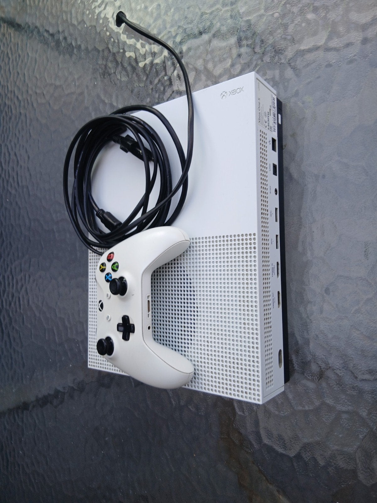 Xbox One S 1TB met controller en kabels, Spelcomputers en Games, Spelcomputers | Xbox One, Gebruikt, Xbox One S, Ophalen of Verzenden