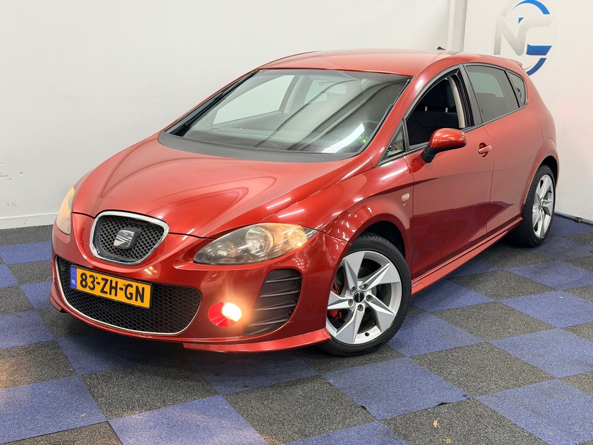Seat Leon 2.0 FSI Streetstyle / AUTOMAAT / DEALER ONDERHOUDE, Gebruikt, 680 kg, 4 cilinders, Leon