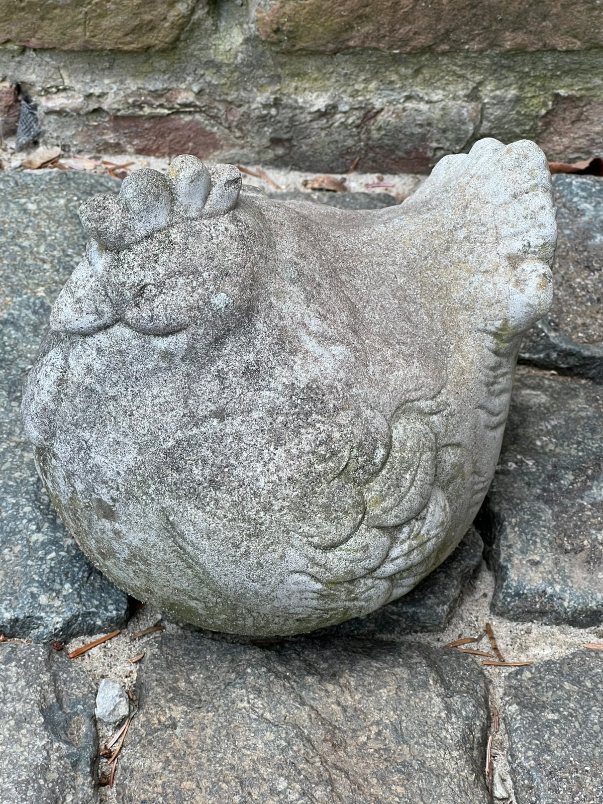 Betonnen kip en 2 betonnen vogeldrinkbakjes, Ophalen, Gebruikt