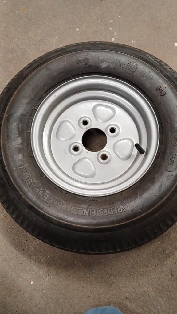 Te koop 10 inch band met velg., Ophalen of Verzenden