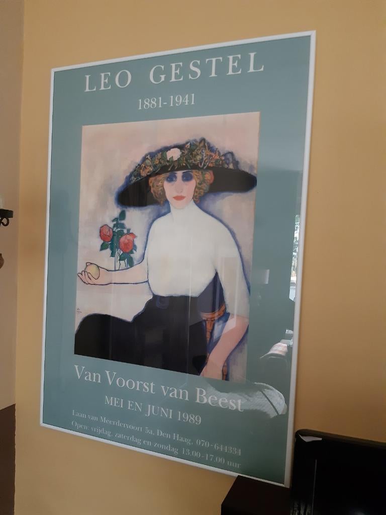 poster in lijst Leo Gestel 80x115, Ophalen, Zo goed als nieuw, Hout, 75 cm of meer