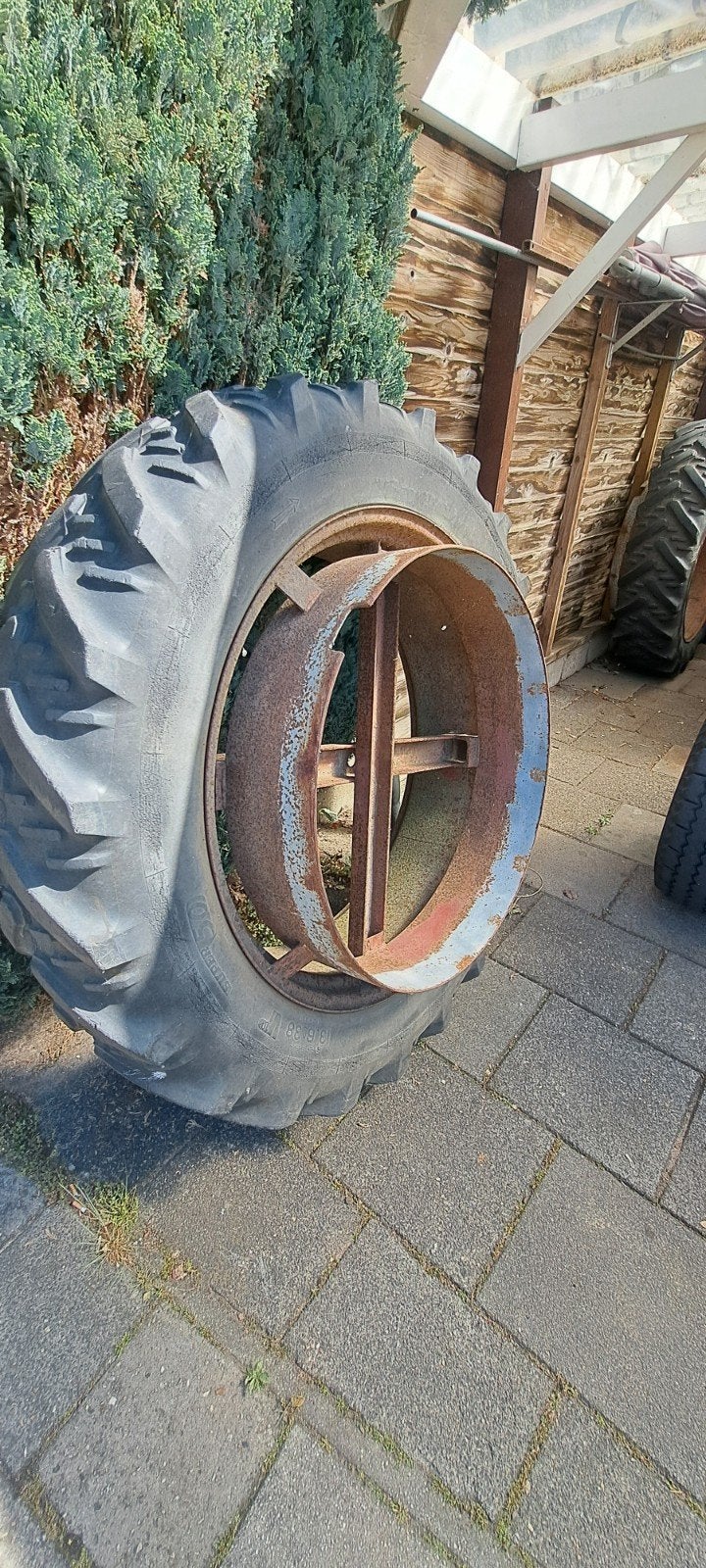 Dubbellucht 13.6 r38 past aan r34 velgen, Zakelijke goederen, Agrarisch | Onderdelen | Banden, Velgen en Assen, Ophalen of Verzenden