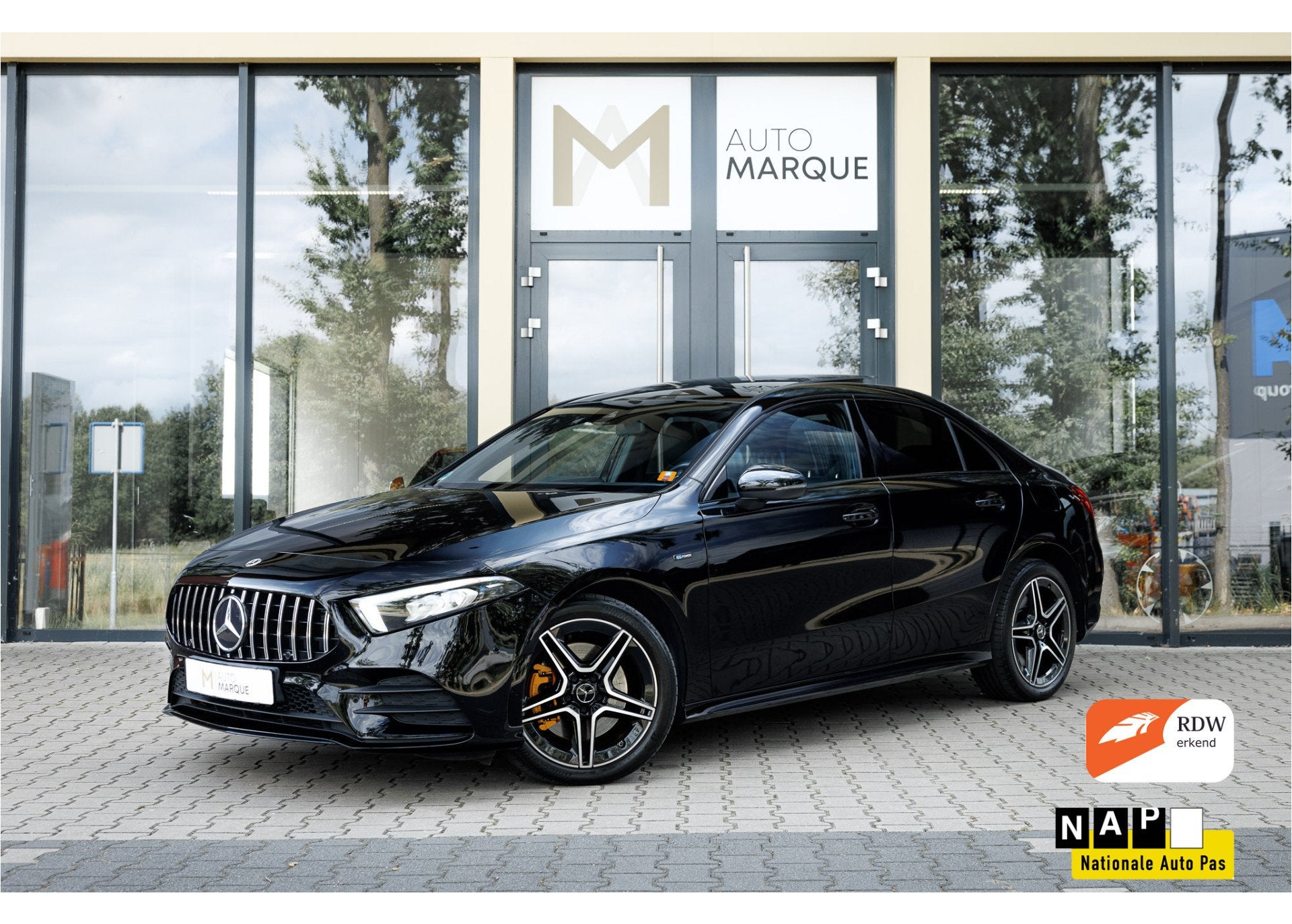 Mercedes-Benz A-Klasse 250 e Aut. | Business Solution AMG Li, Auto's, Mercedes-Benz, Gebruikt, 4 cilinders, Met garantie (alle)