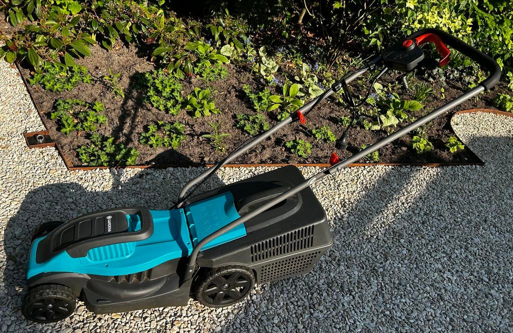 Gardena PowerMax 1100/32 Elektrische Grasmaaier, Ophalen, Cirkelmaaier, Elektrische grasmaaier, Zo goed als nieuw