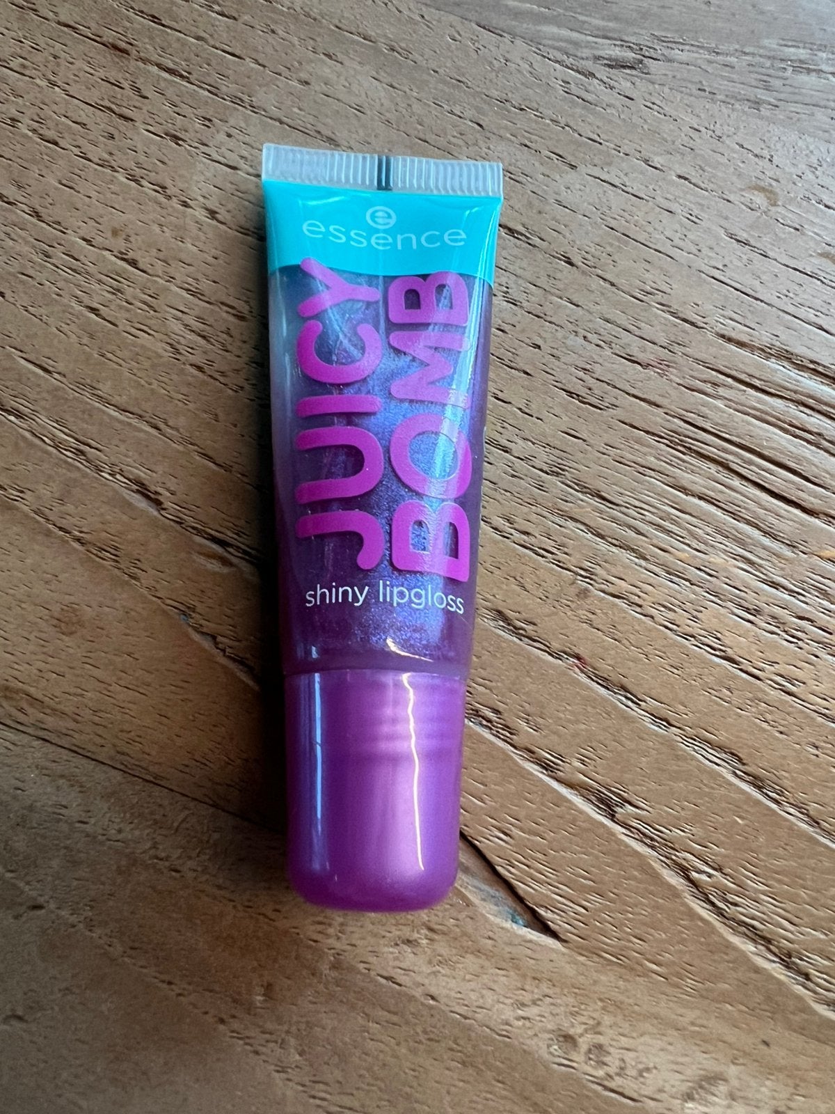 Essence Juicy bomb - 105 Bouncy Bubblegum, Lippen, Paars, Nieuw, Ophalen of Verzenden