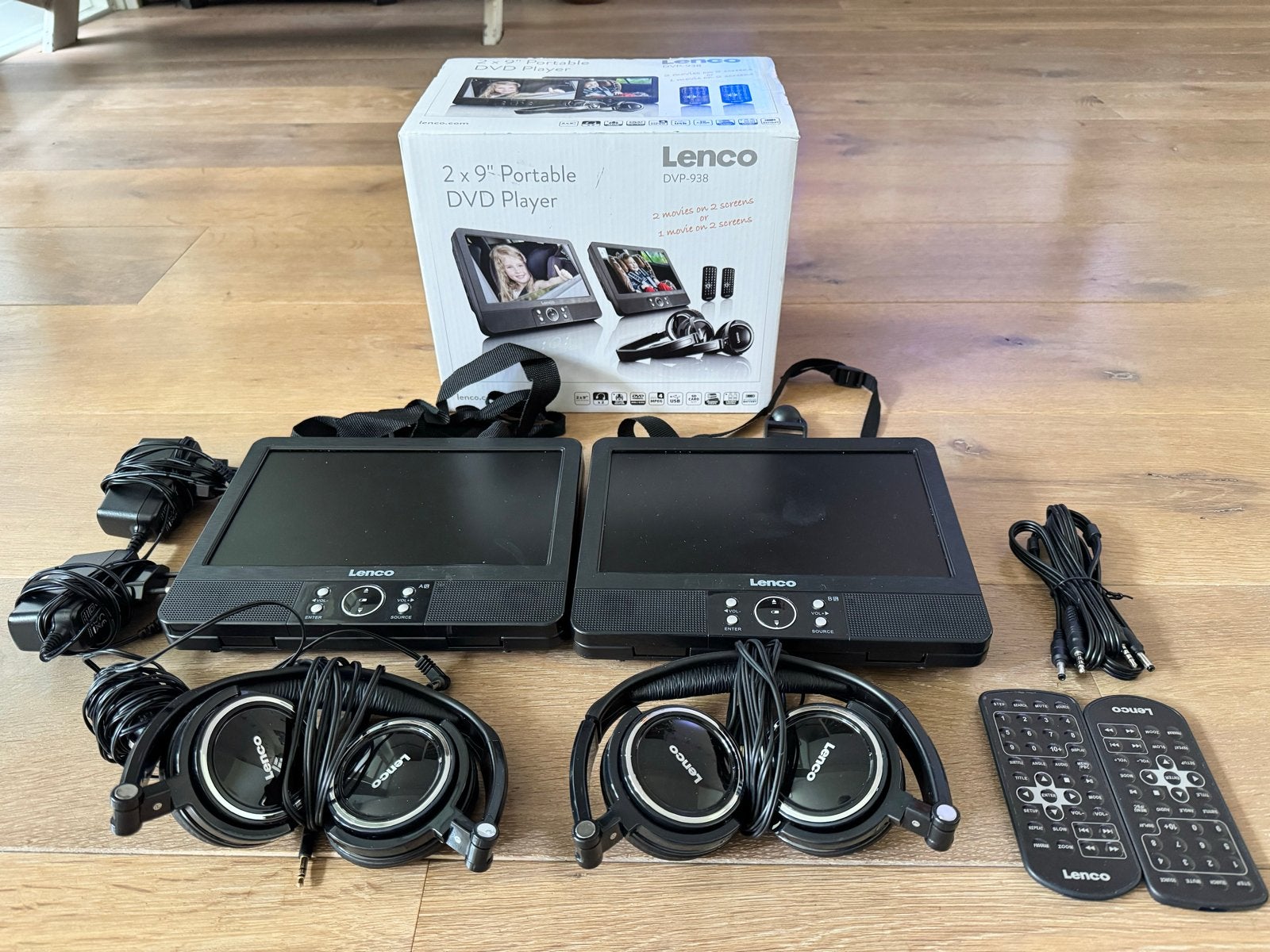 Lenco DVP-938 Draagbare DVD Speler 2x9" met Hoofdtelefoons, Draagbaar, Ophalen of Verzenden, Zo goed als nieuw, Overige merken