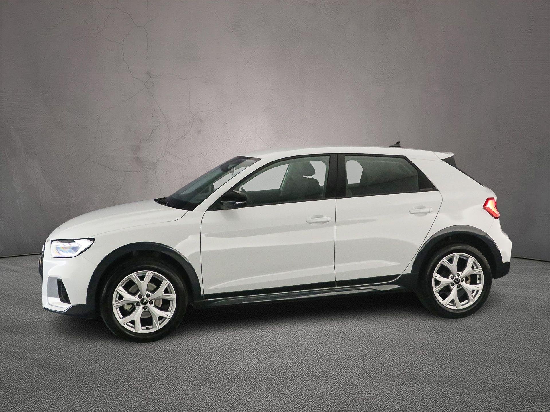 Audi A1 allstreet 30 TFSI Advanced edition | Apple/Android P, Auto's, Audi, Stof, Euro 6, 116 pk, Wit