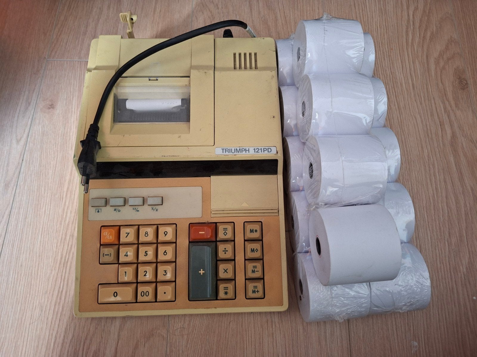 Vintage Kassebonmachine Japanse Thriump 121PD, Diversen, Ophalen of Verzenden