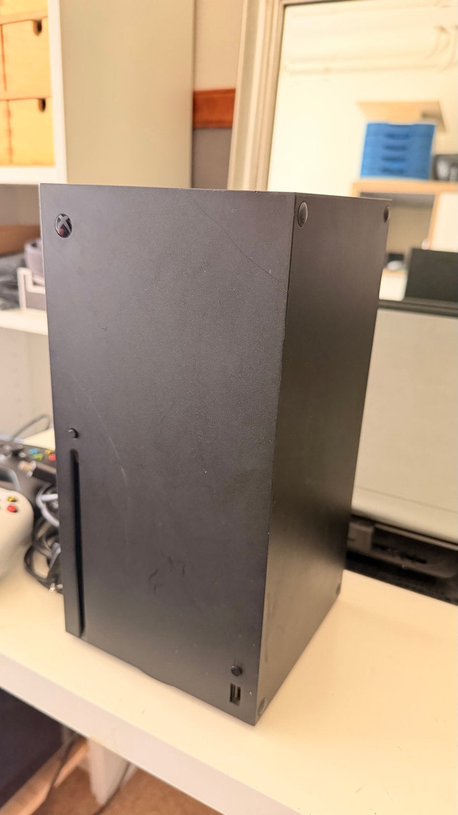 Xbox Series X 1TB + 2 controllers, Ophalen of Verzenden, Zo goed als nieuw, Xbox Series X