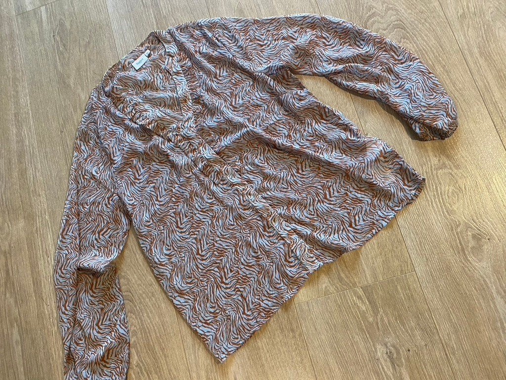 Nieuw blouse Saint grijs bruin mt 42 box 50, Verzenden, Nieuw, Maat 42/44 (L), Grijs