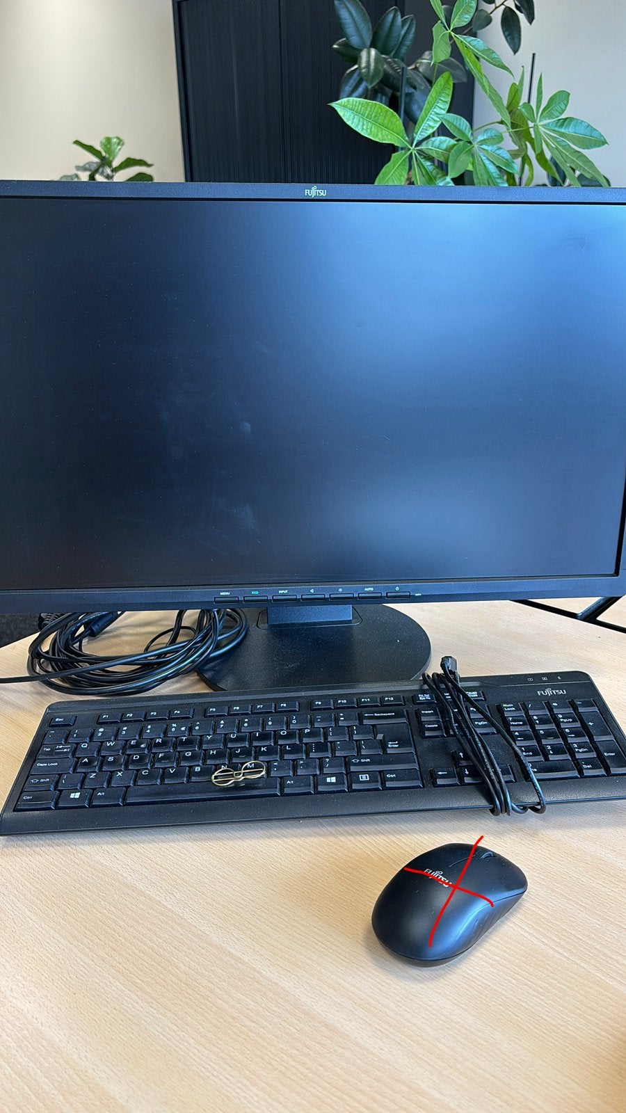 Fujitsu beeldscherm / computerscherm en toetsenbord, Ophalen of Verzenden, Gebruikt