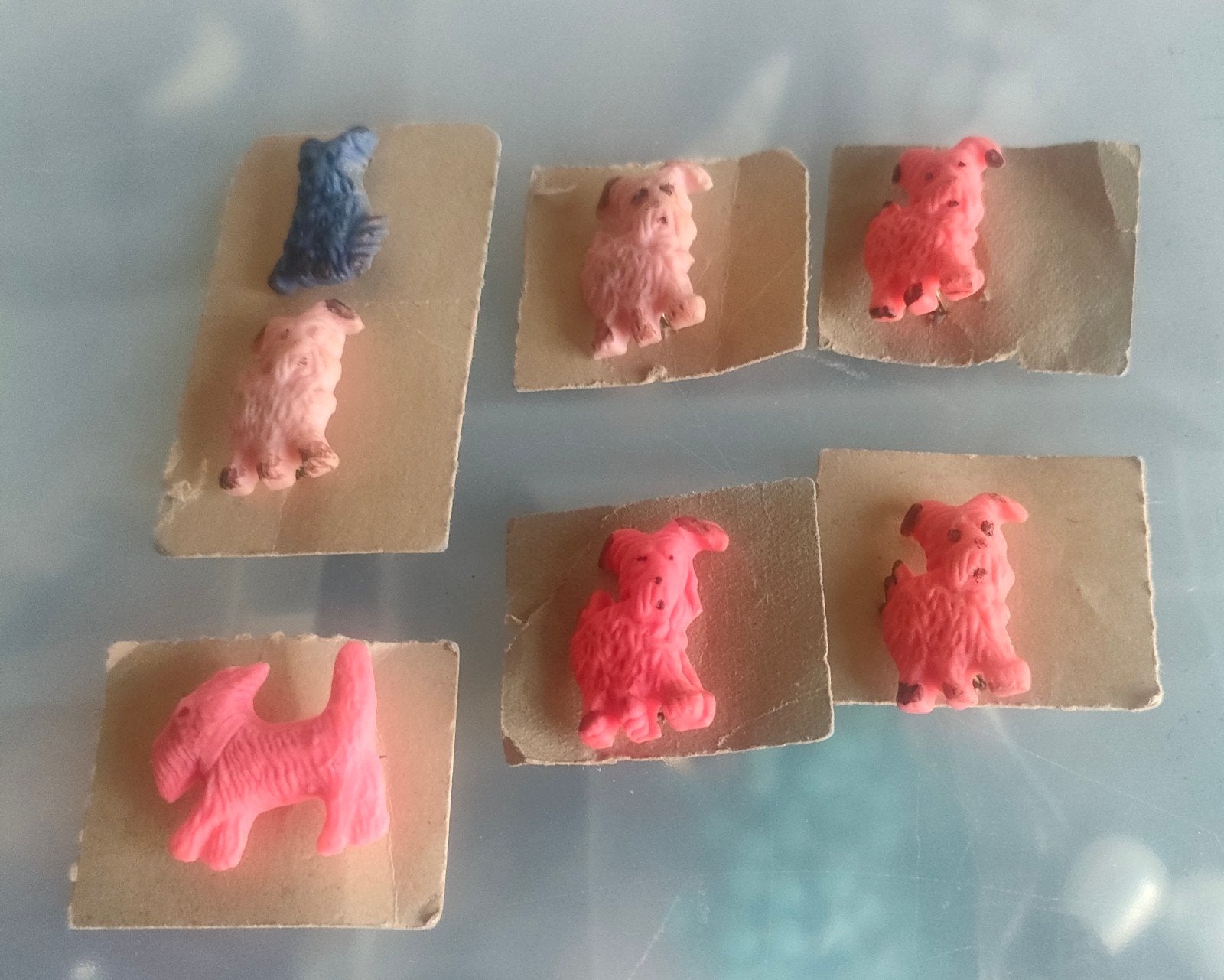 Vintage jaren '30 celluloid kinder Scottie broches, Ophalen of Verzenden, Gebruikt, Roze