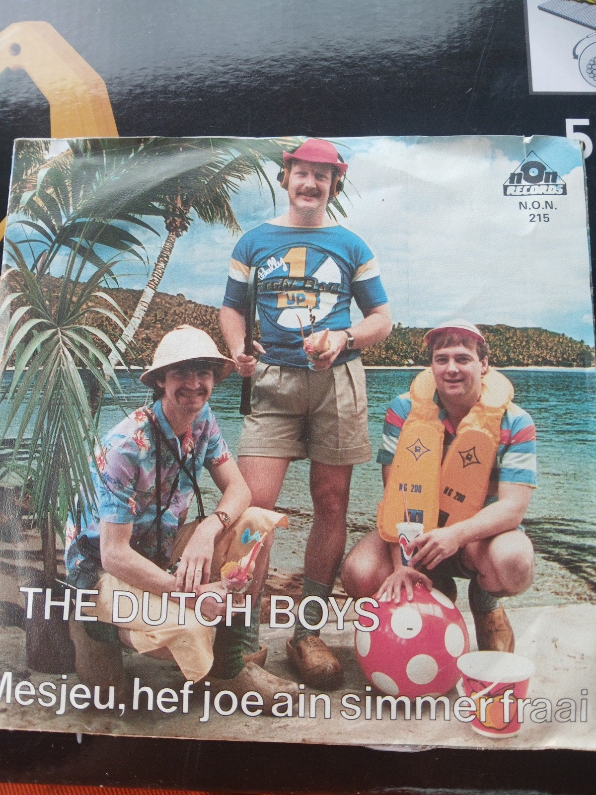 Dutch boys mesjeu hef joe ain simmer fraai, Ophalen of Verzenden, Zo goed als nieuw, Overige formaten, Levenslied of Smartlap