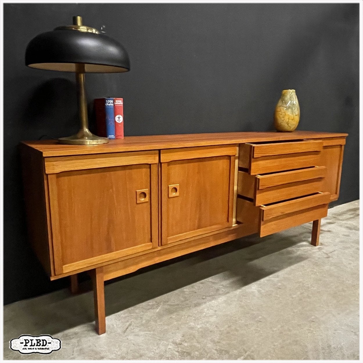 Vintage Zweeds Sideboard Dressoir Kast, Ophalen, Gebruikt, Overige materialen, Met deur(en)