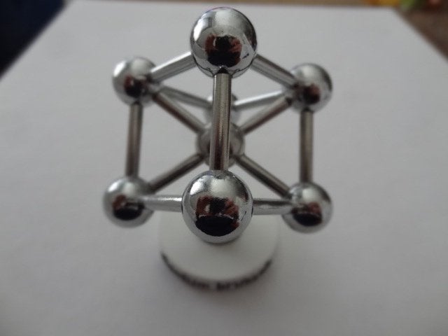 Atomium Brussel beeldje, Ophalen of Verzenden, Zo goed als nieuw