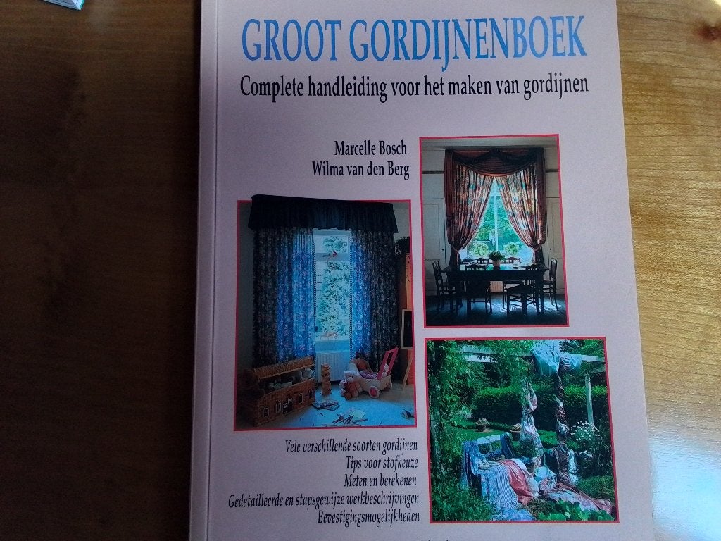 'Groot gordijnenboek' van Marcelle Bosch &Wilma van den Berg, Ophalen of Verzenden, Zo goed als nieuw, Interieur en Design