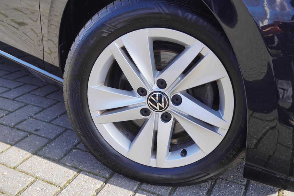 Volkswagen Golf 1.0 TSI Life / ACC / Carplay / Sfeerverlicht, Voorwielaandrijving, Stof, Gebruikt, Automatische klimaatregeling