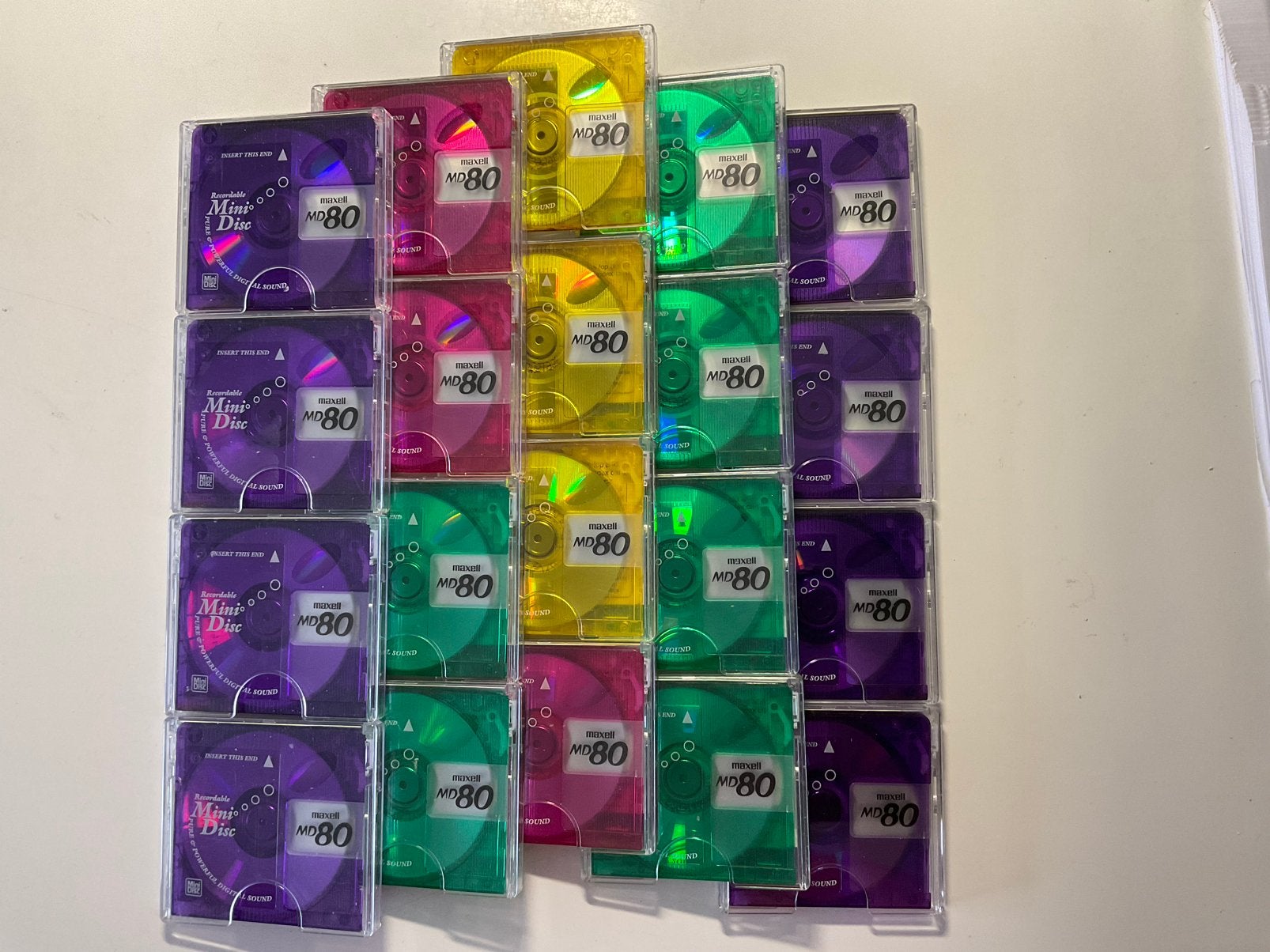 Minidisc’s. MAXELL COLOR COLECTION 20x als nieuw  80 minuten, Ophalen of Verzenden