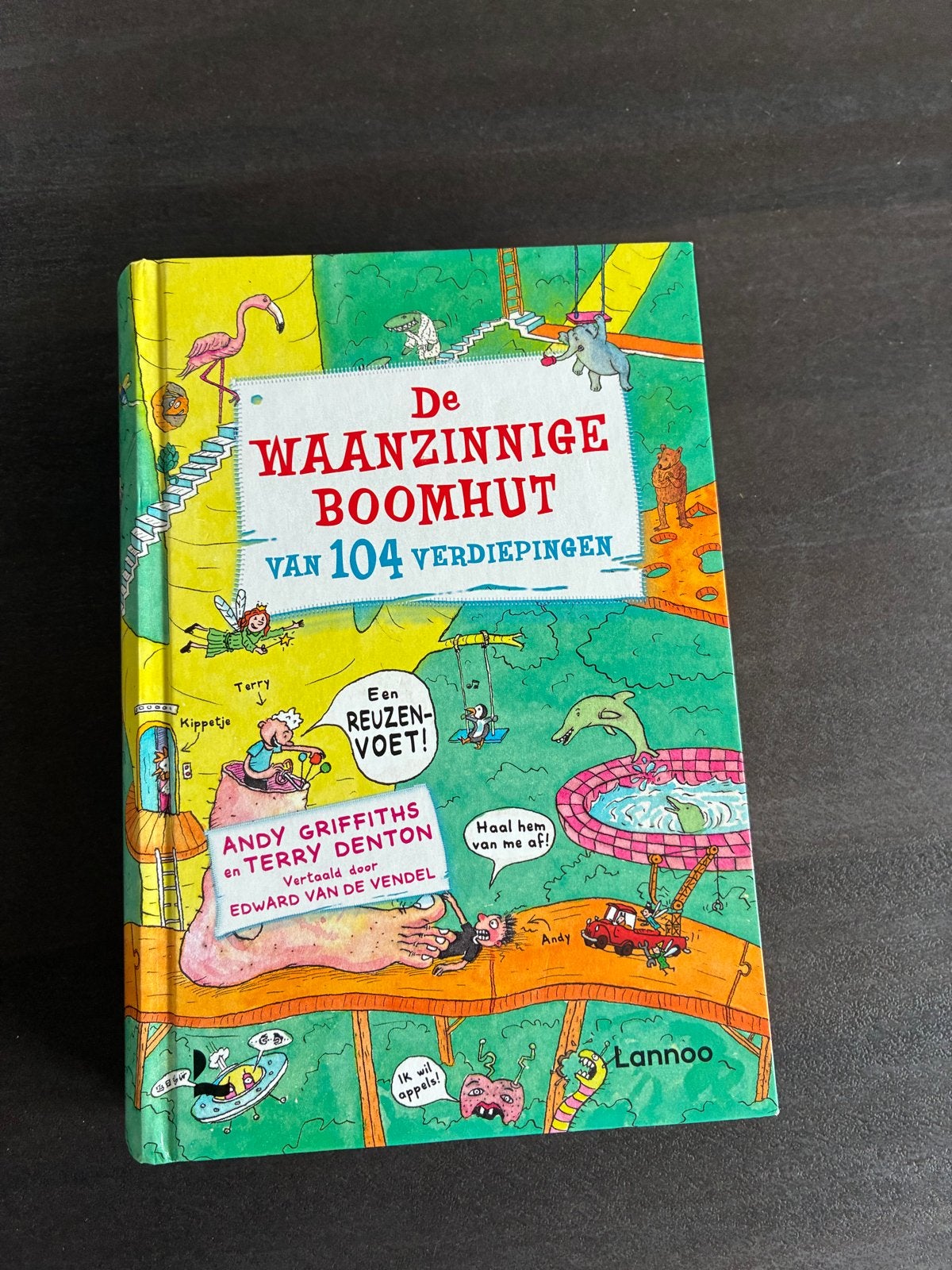 De Waanzinnige Boomhut van 104 Verdiepingen - Andy Griffiths, Boeken, Ophalen of Verzenden, Zo goed als nieuw, Fictie
