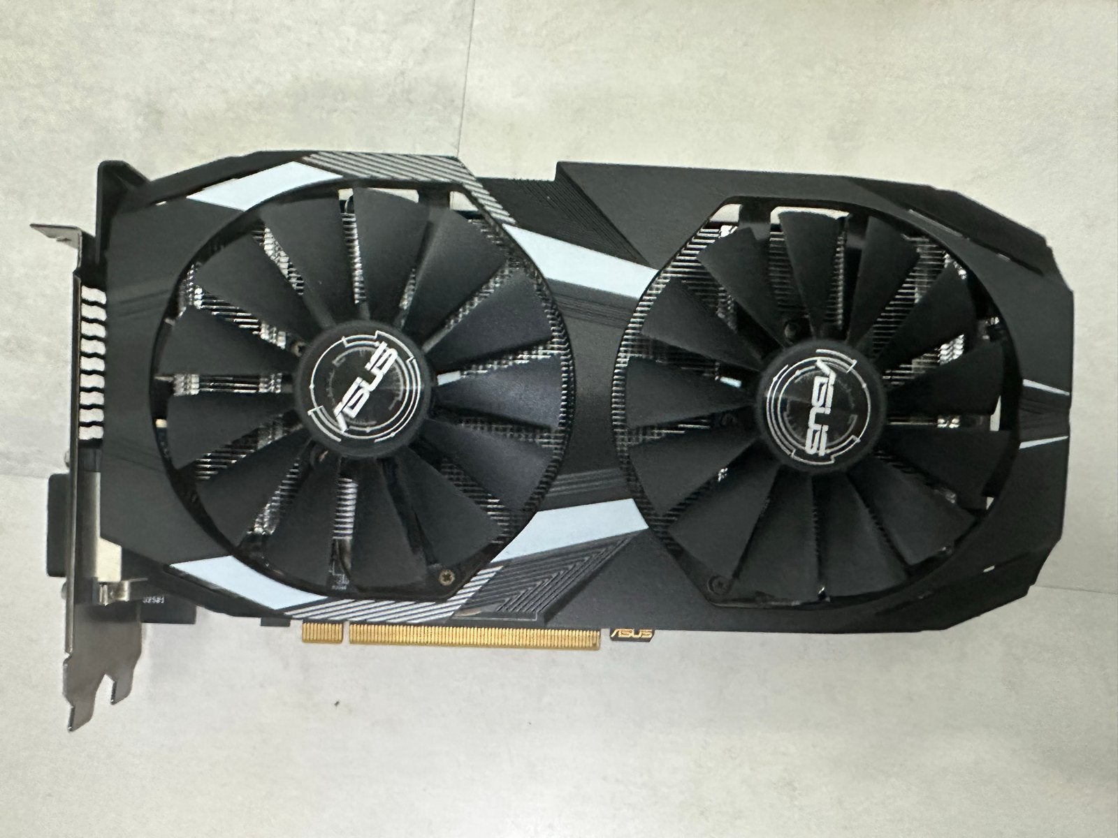 1660 SUPER en een RX 580 voor de handige klusser, PCI-Express 3, Ophalen of Verzenden, GDDR5, Niet werkend
