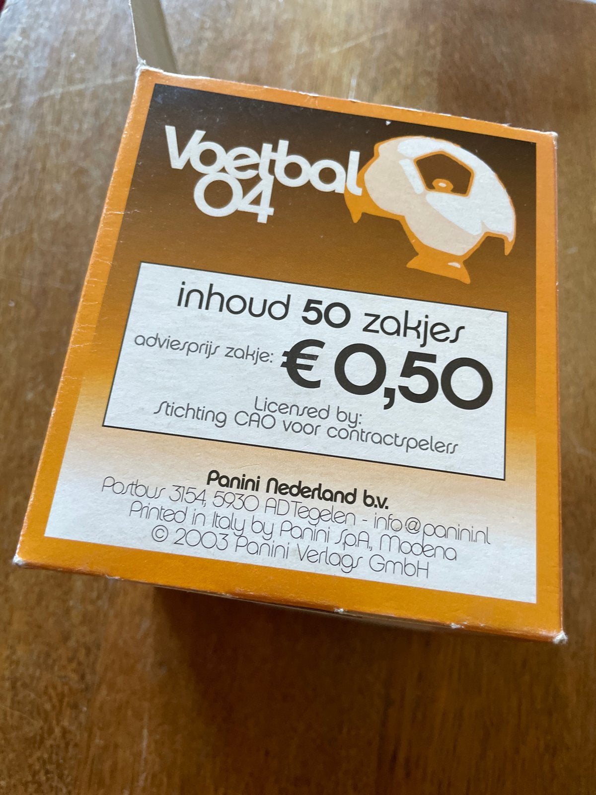 Panini Voetbal 04 lege box Eredivisie 2003/2004, Verzamelen, Ophalen of Verzenden, Nieuw, Overige binnenlandse clubs, Poster, Plaatje of Sticker