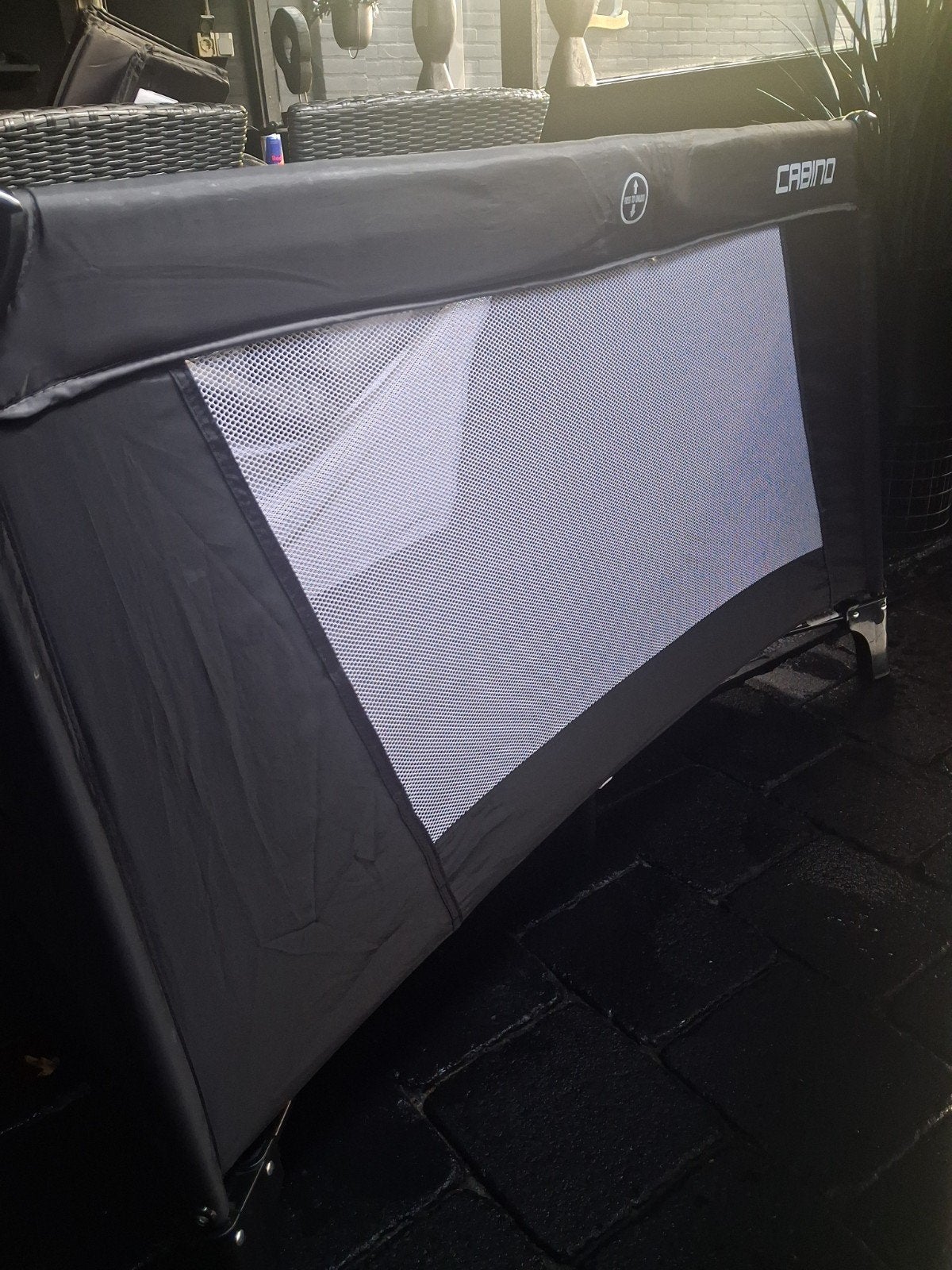 Cabino campingbedje compact en draagbaar- Slechts 3x gebruik, Eenpersoons, Zwart, Ophalen of Verzenden, Zo goed als nieuw