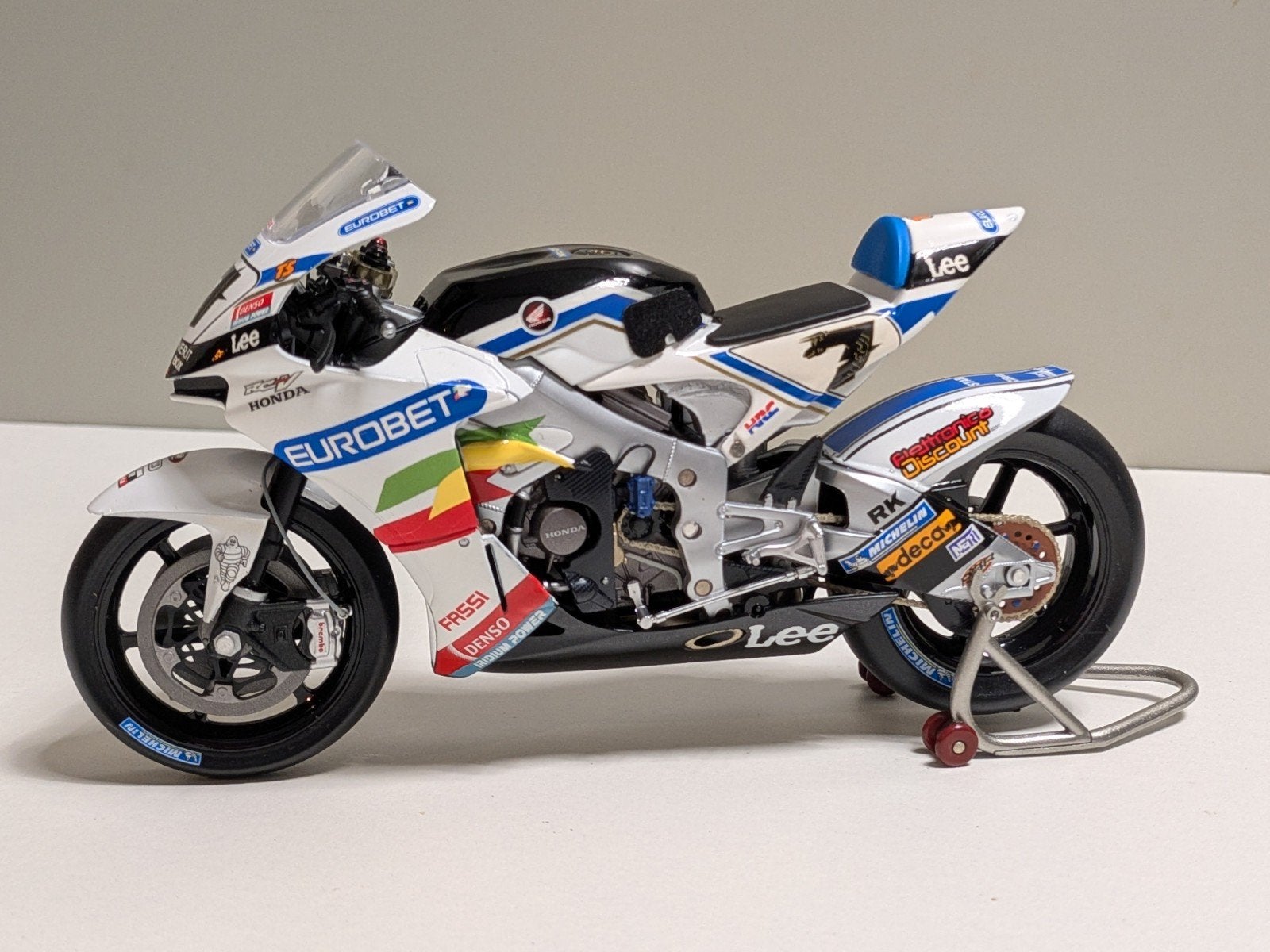 Minichamps: Honda RC212V - Carlos Checa - MotoGP 2007, Hobby en Vrije tijd, Modelauto's | 1:5 tot 1:12, Ophalen of Verzenden, Zo goed als nieuw